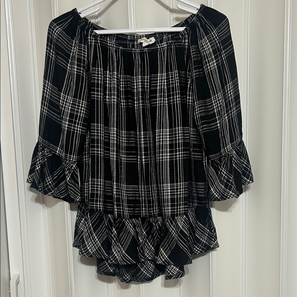 Beachlunchlounge - Black & White Plaid On/Off-Shoulder Top | Size S